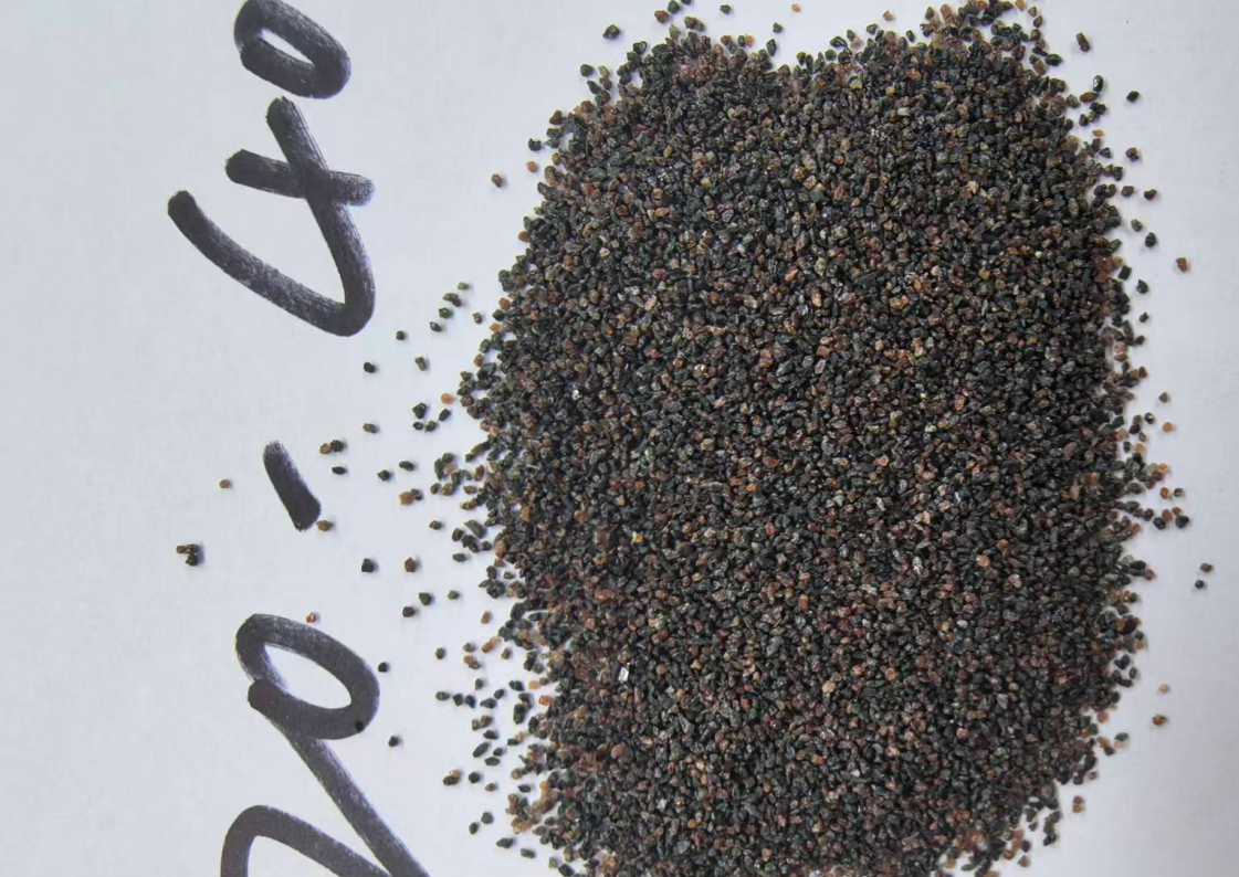 6715d051-be4c-4738-ac2c-5ca8948a1af6 sabbia granata 20-40 per cantieri navali di sabbiatura